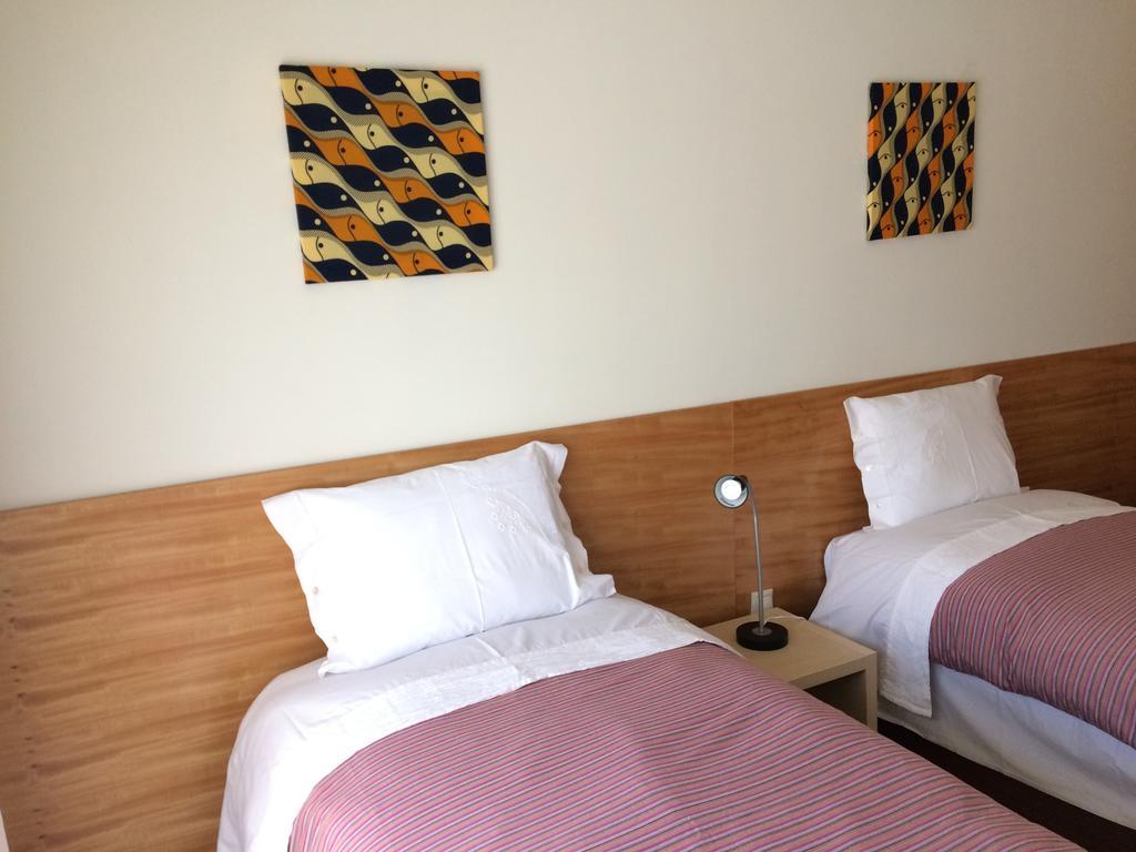 Apartamento Praia Azul ヴィラ・ド・コンデ エクステリア 写真